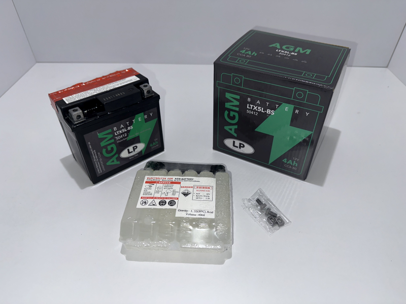 Robogó Alkatrész / Kiegészítő: Landport AGM - LTX5L-BS Akkumulátor